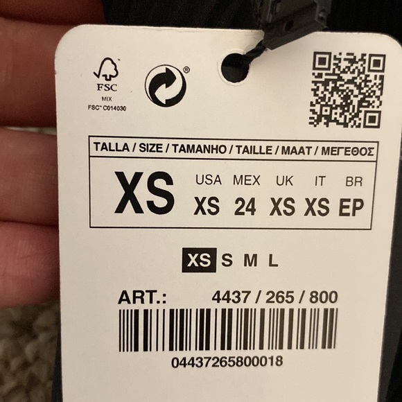 Zara mini, long sleeved romper - Picture 7 of 7